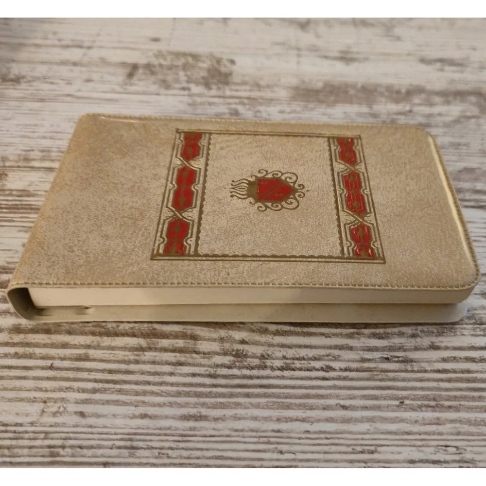Vintage Slim Note Pad in Decorative Box Shield Emblem Cream Red Gold Stationery